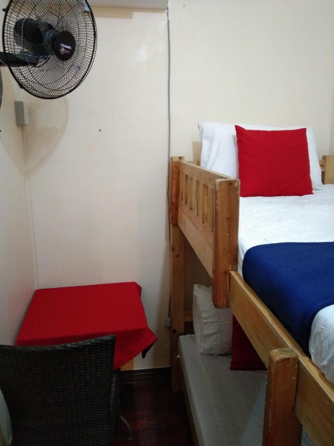 Antoine Despasito Near Airport Manila Exterior photo